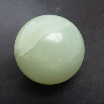 New Jade (sphere), variety of serpentine