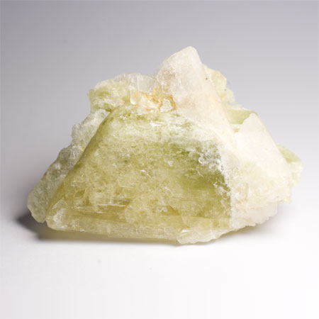 Brazilianite 4.1 x 2.7 cm M2857